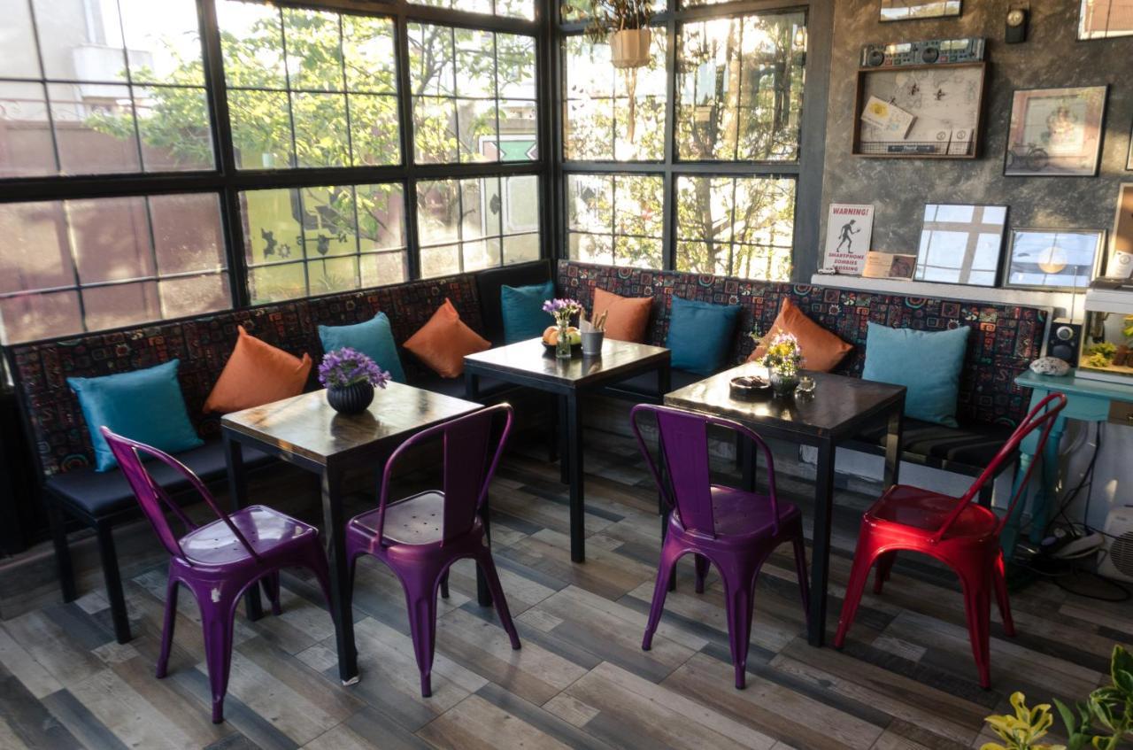 Q Podgorica Beds,Rooms And More 외부 사진