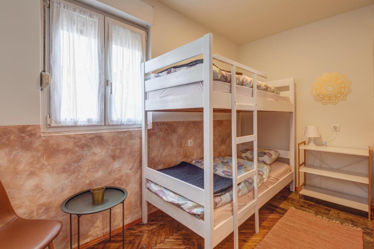 Q Podgorica Beds,Rooms And More 외부 사진