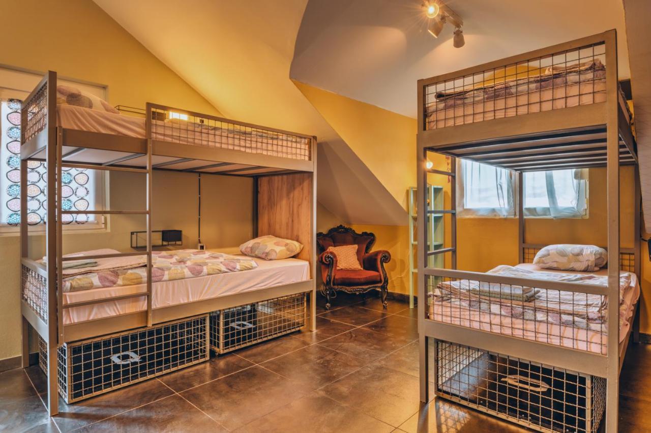 Q Podgorica Beds,Rooms And More 외부 사진