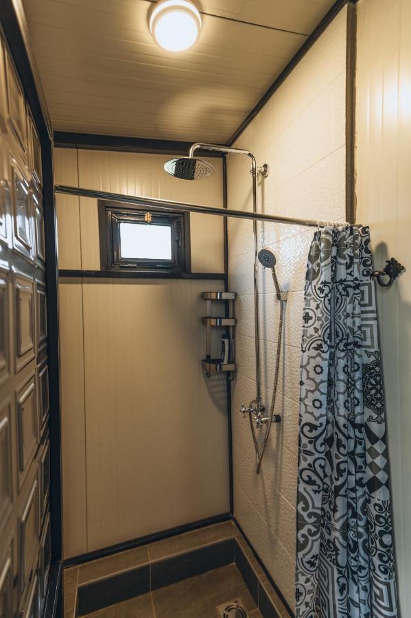 Q Podgorica Beds,Rooms And More 외부 사진