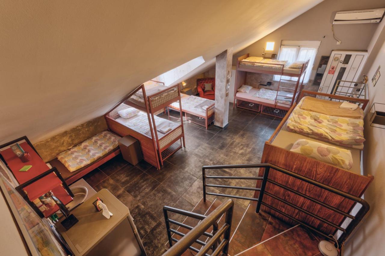 Q Podgorica Beds,Rooms And More 외부 사진