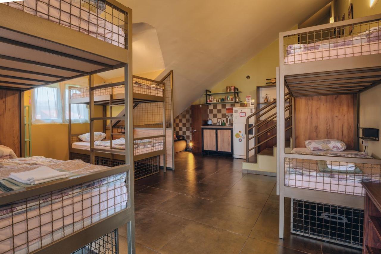 Q Podgorica Beds,Rooms And More 외부 사진